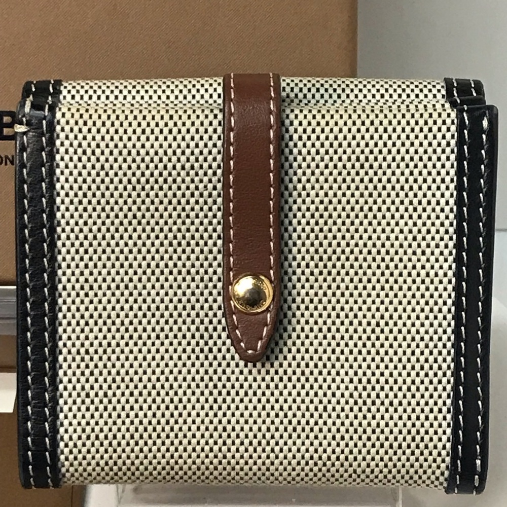 Burberry Luna Horseferry Print Canvas/Leather Bifold Wallet 😍🤍🔥 - Picture 10 of 17
